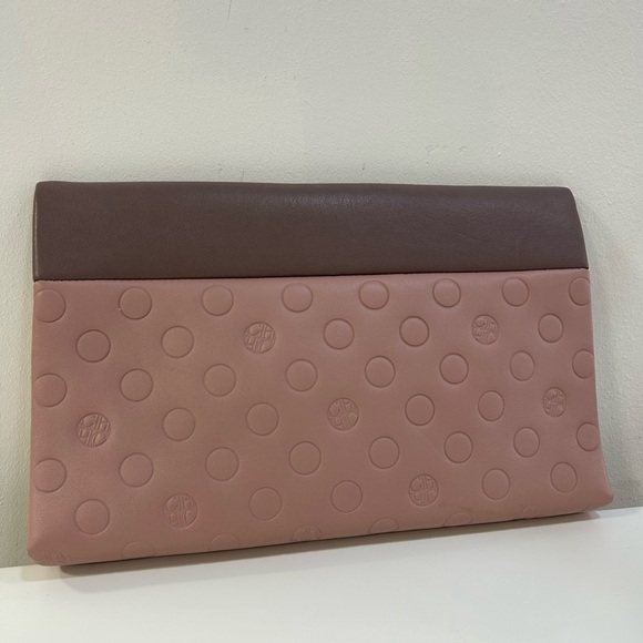 Carolina Herrera Clutch - Picture 4 of 7